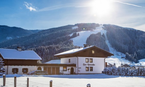 Winterurlaub in Flachau, direkt an der Piste